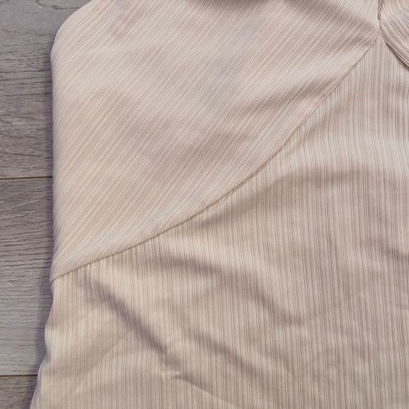 Club Monaco | Twist Knit Top - Picture 6 of 7